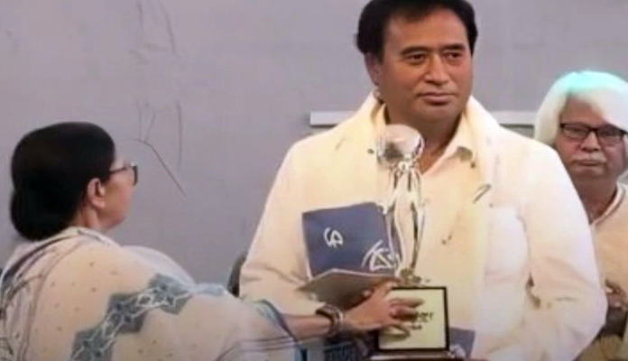 Banga Bibhushan Award Withdrawn from BJP MP Anant Maharaj Over Netaji Remarks