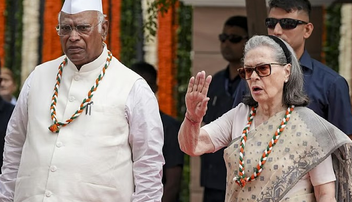 Sonia Gandhi Vande Mataram Video Sparks Row: What Happened at Congress HQ?