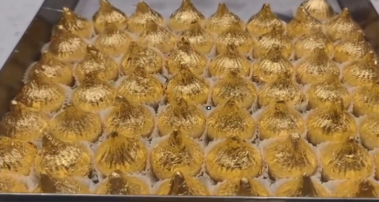 Golden Modak at ₹27,000/Kg! Nashik Sweet Shop’s 24-Carat Surprise for Lord Ganesha