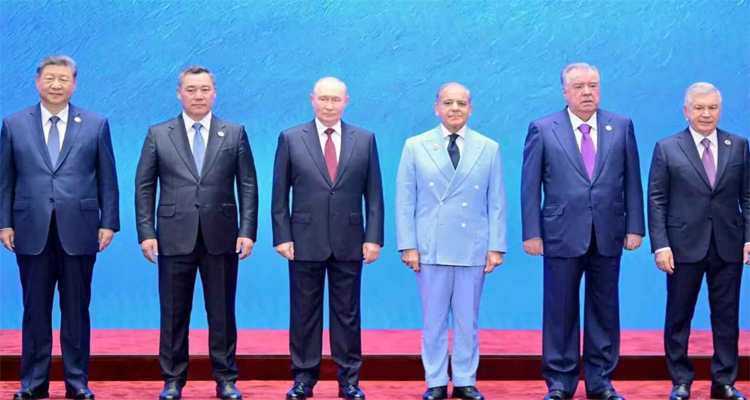 Pakistan Crops Modi From SCO Group Photo, Full Image Exposes Sharif’s Actual Position