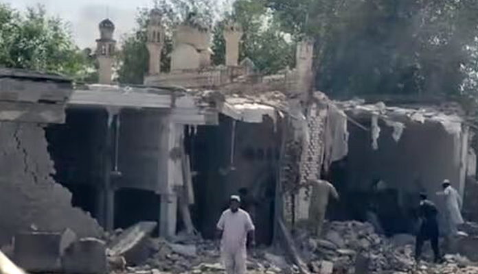 Kohat Mosque Blast in Pakistan Kills 16, Five Cops Dead; Over 60 Injured